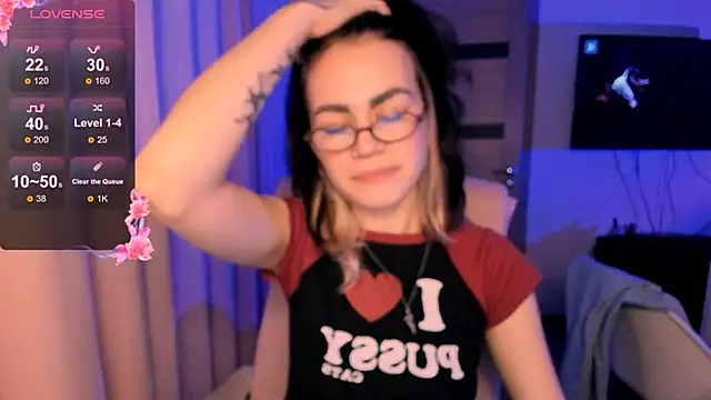 Snapshot of _selectrra chatting on 12/09/24, 07:29  selectrra online show from 12/09/24, 07:29