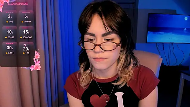 Snapshot of _selectrra chatting on 12/17/24, 04:11  selectrra online show from 12/17/24, 04:11