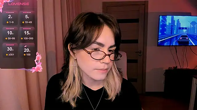 Snapshot of _selectrra chatting on 12/24/24, 03:16  selectrra online show from 12/24/24, 03:16