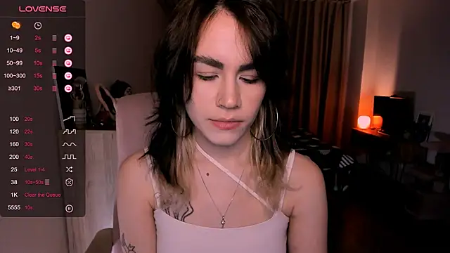 Snapshot of _selectrra chatting on 03/14/25, 11:56  selectrra online show from 03/14/25, 11:56