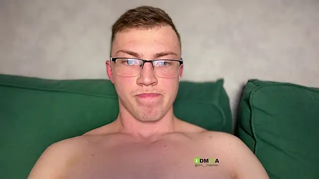 Snapshot of iron__chap chatting on 03/28/26, 11:04 iron chap online show from 03/28/26, 11:04