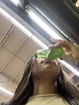 Snapshot of dominantandsubmissiveshow chatting on 03/05/25, 06:23 dominantandsubmissiveshow online show from 03/05/25, 06:23