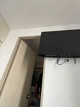 Snapshot of dominantandsubmissiveshow chatting on 12/05/25, 08:27 dominantandsubmissiveshow online show from 12/05/25, 08:27