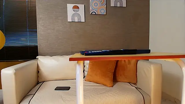 Snapshot of Sophie_LittleS chatting on 01/30/25, 11:33 Sophie LittleS online show from 01/30/25, 11:33