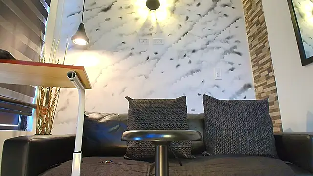 Sophie LittleS online show from 11/15/25, 12:45