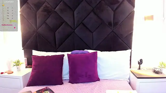 Snapshot of letiziia_sky1 chatting on 12/17/25, 07:31 letiziia sky1 online show from 12/17/25, 07:31