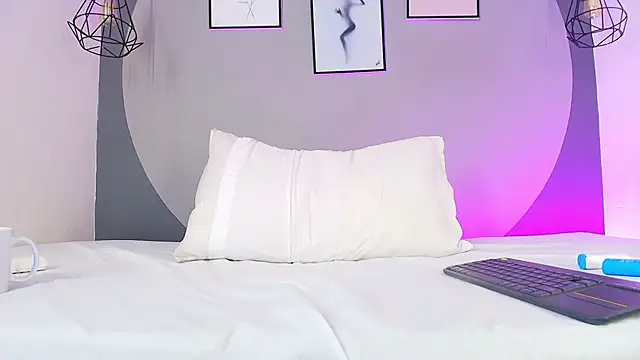 sarita duque online show from 04/16/26, 01:34