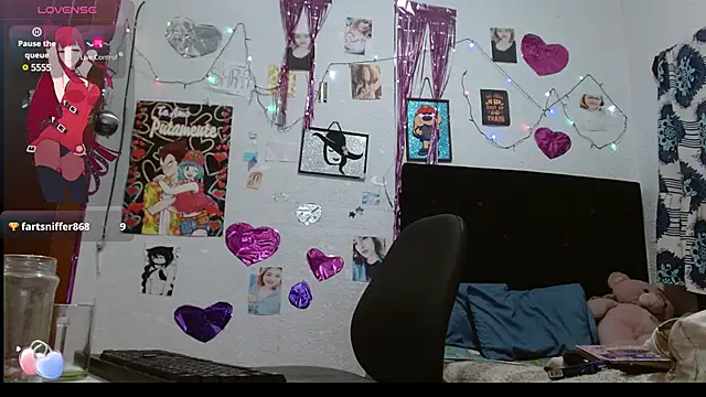 Snapshot of Saray_extrovert_ chatting on 03/12/25, 06:07 Saray extrovert online show from 03/12/25, 06:07