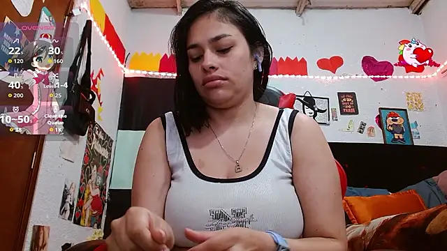 Snapshot of Saray_extrovert_ chatting on 03/19/26, 03:54 Saray extrovert online show from 03/19/26, 03:54