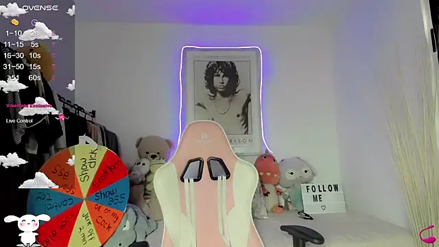 Snapshot of lucas_cute chatting on 02/26/25, 03:41 lucas cute online show from 02/26/25, 03:41