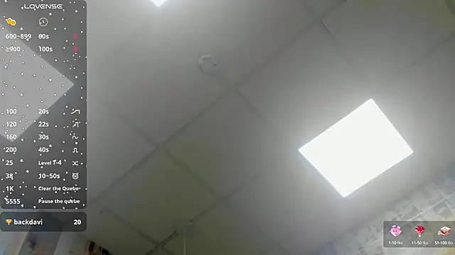 Snapshot of Isabela-Gomez chatting on 12/28/24, 03:48 Isabela-Gomez online show from 12/28/24, 03:48