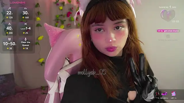 molly russell online show from 10/31/25, 04:08