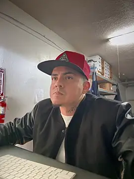 Snapshot of PeterGrandee chatting on 12/04/24, 05:55 PeterGrandee online show from 12/04/24, 05:55