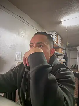 Snapshot of PeterGrandee chatting on 12/26/24, 08:21 PeterGrandee online show from 12/26/24, 08:21