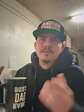 Snapshot of PeterGrandee chatting on 01/22/25, 04:23 PeterGrandee online show from 01/22/25, 04:23