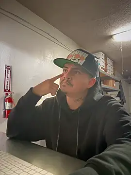 Snapshot of PeterGrandee chatting on 01/22/25, 09:10 PeterGrandee online show from 01/22/25, 09:10