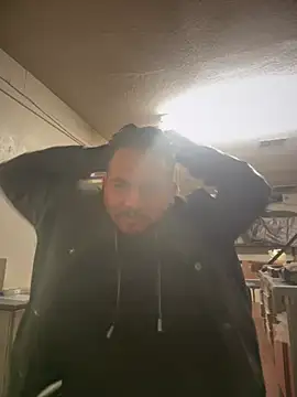 Snapshot of PeterGrandee chatting on 02/13/25, 06:27 PeterGrandee online show from 02/13/25, 06:27