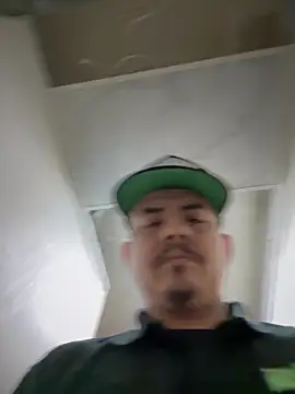 Snapshot of PeterGrandee chatting on 02/19/25, 08:31 PeterGrandee online show from 02/19/25, 08:31