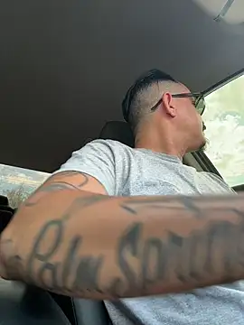 Snapshot of PeterGrandee chatting on 10/09/25, 07:34 PeterGrandee online show from 10/09/25, 07:34