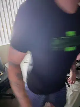 Snapshot of PeterGrandee chatting on 11/11/25, 10:10 PeterGrandee online show from 11/11/25, 10:10