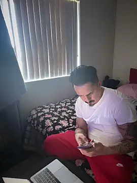 Snapshot of PeterGrandee chatting on 11/20/25, 05:34 PeterGrandee online show from 11/20/25, 05:34