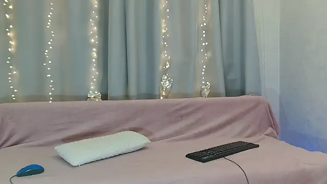 Imcarrieberry online show from 02/03/25, 04:20