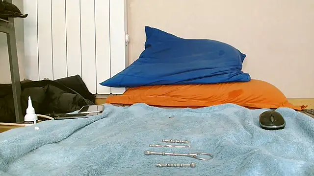 Snapshot of EXTREMSLAV chatting on 02/21/25, 06:26 EXTREMSLAV online show from 02/21/25, 06:26