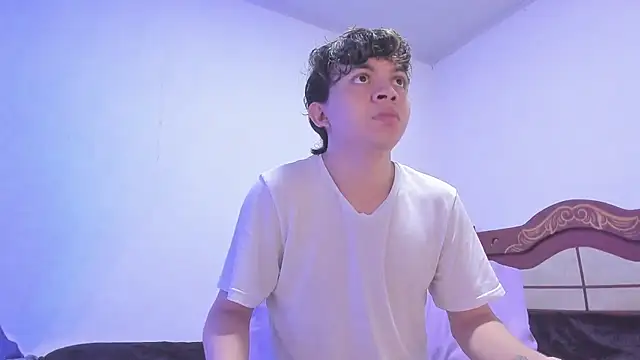 Snapshot of Lucaas_King chatting on 01/16/25, 11:58 Lucaas King online show from 01/16/25, 11:58