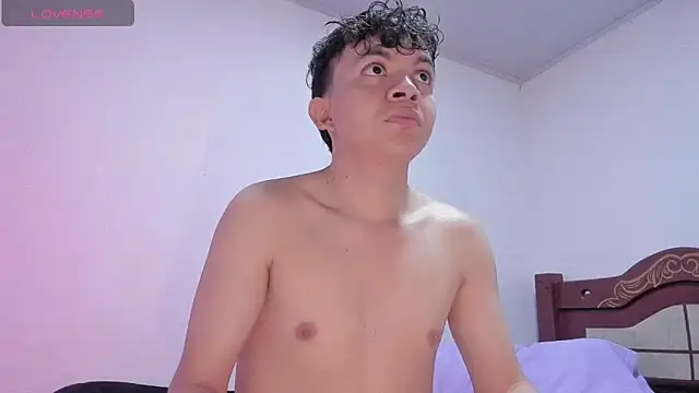 Snapshot of Lucaas_King chatting on 02/03/25, 07:31 Lucaas King online show from 02/03/25, 07:31