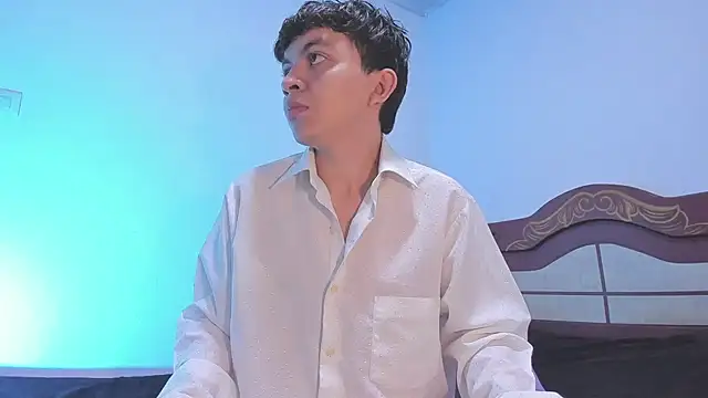 Snapshot of Lucaas_King chatting on 03/07/25, 12:56 Lucaas King online show from 03/07/25, 12:56