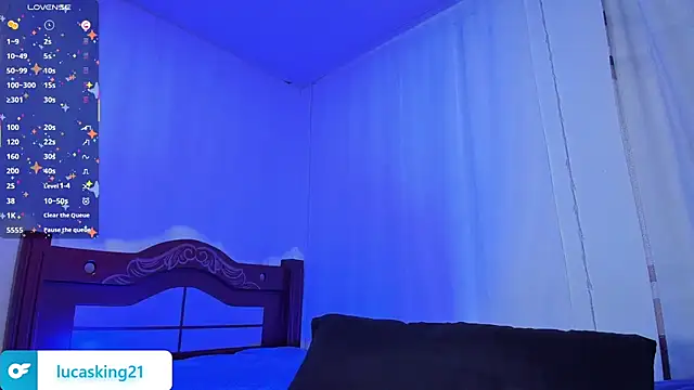 Snapshot of Lucaas_King chatting on 10/02/25, 10:11 Lucaas King online show from 10/02/25, 10:11