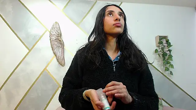 RoxanaCyrano  online show from 11/11/25, 07:25