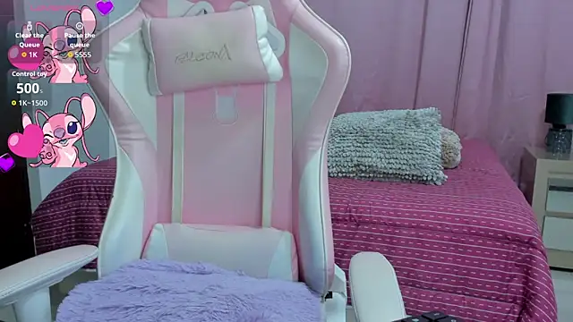 Snapshot of Madison_boom chatting on 04/01/26, 03:51 Madison boom online show from 04/01/26, 03:51