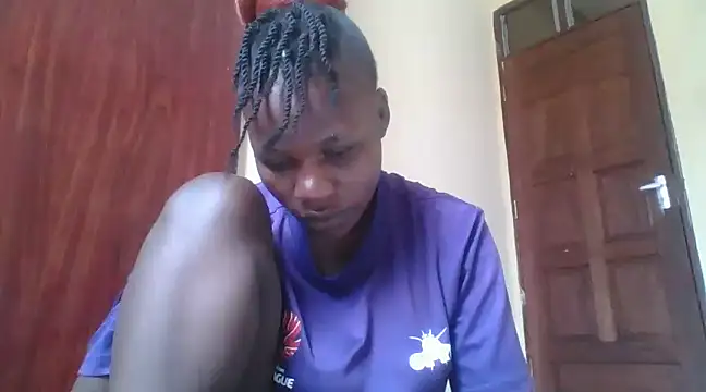 Snapshot of prettychic5 chatting on 12/09/24, 08:22 prettychic5 online show from 12/09/24, 08:22