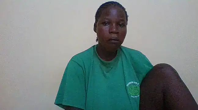 Snapshot of prettychic5 chatting on 01/20/25, 06:31 prettychic5 online show from 01/20/25, 06:31