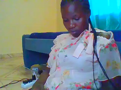 prettychic5 online show from 04/07/26, 09:21