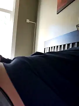 Snapshot of adriaan1975 chatting on 09/28/25, 09:58 adriaan1975 online show from 09/28/25, 09:58