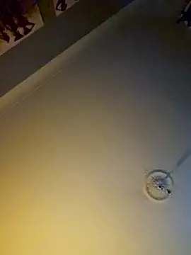 Snapshot of adriaan1975 chatting on 10/06/25, 02:25 adriaan1975 online show from 10/06/25, 02:25