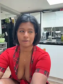 Snapshot of RoseMelanie chatting on 03/23/26, 08:07 RoseMelanie online show from 03/23/26, 08:07