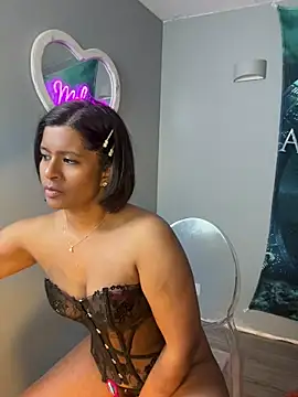 Snapshot of RoseMelanie chatting on 04/11/26, 08:24 RoseMelanie online show from 04/11/26, 08:24