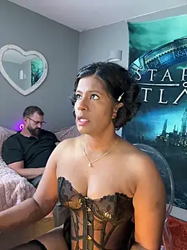 Snapshot of RoseMelanie chatting on 04/18/26, 07:58 RoseMelanie online show from 04/18/26, 07:58