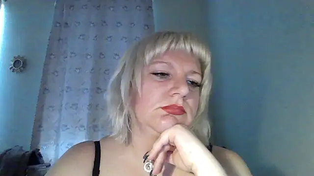 Snapshot of MeilomaWesa chatting on 02/15/26, 09:08 MeilomaWesa online show from 02/15/26, 09:08