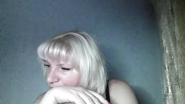 Snapshot of MeilomaWesa chatting on 03/19/26, 04:22 MeilomaWesa online show from 03/19/26, 04:22