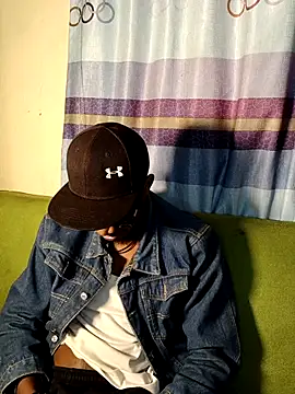 Snapshot of BIGDICKMULLAH chatting on 03/07/26, 12:18 BIGDICKMULLAH online show from 03/07/26, 12:18