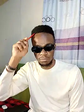 Snapshot of BIGDICKMULLAH chatting on 03/18/26, 02:04 BIGDICKMULLAH online show from 03/18/26, 02:04