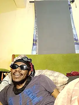 Snapshot of BIGDICKMULLAH chatting on 05/03/26, 12:16 BIGDICKMULLAH online show from 05/03/26, 12:16