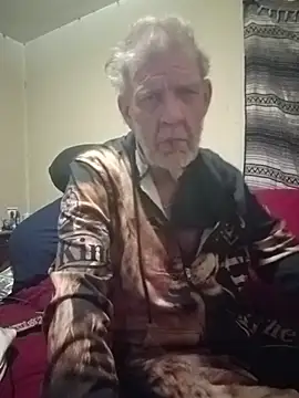 Snapshot of cmagic9 chatting on 11/05/25, 11:38 cmagic9 online show from 11/05/25, 11:38