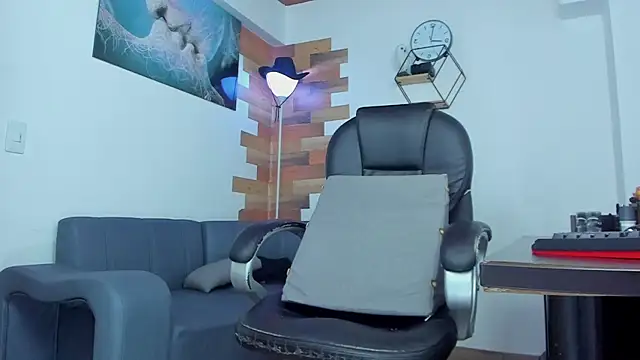 vincen jose online show from 02/02/25, 01:02