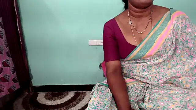 shrutitelugu69 online show from 11/16/25, 12:33
