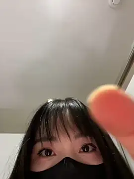 Snapshot of Asia-Lynn chatting on 12/13/24, 10:30 Asia-Lynn online show from 12/13/24, 10:30